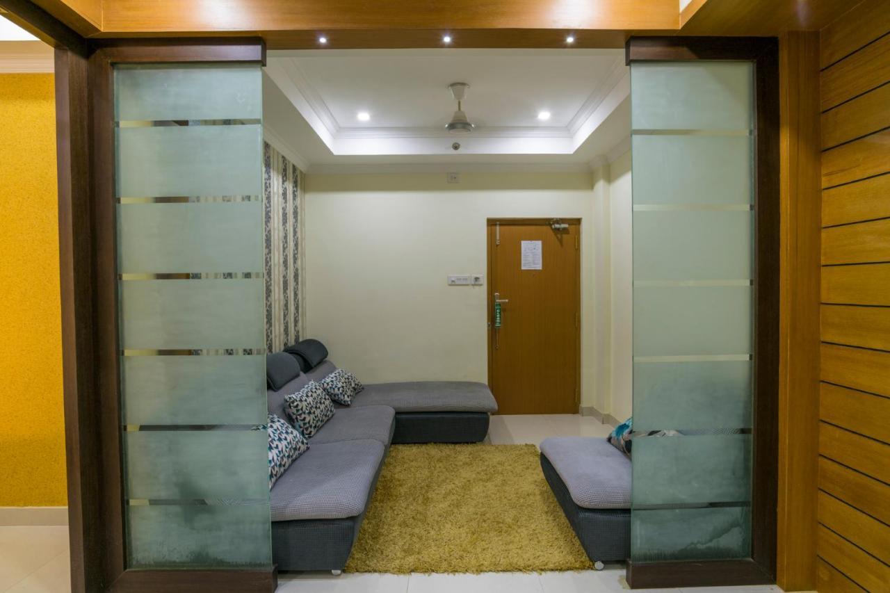 Готель Sree Gokulam Residency Thrissur Екстер'єр фото