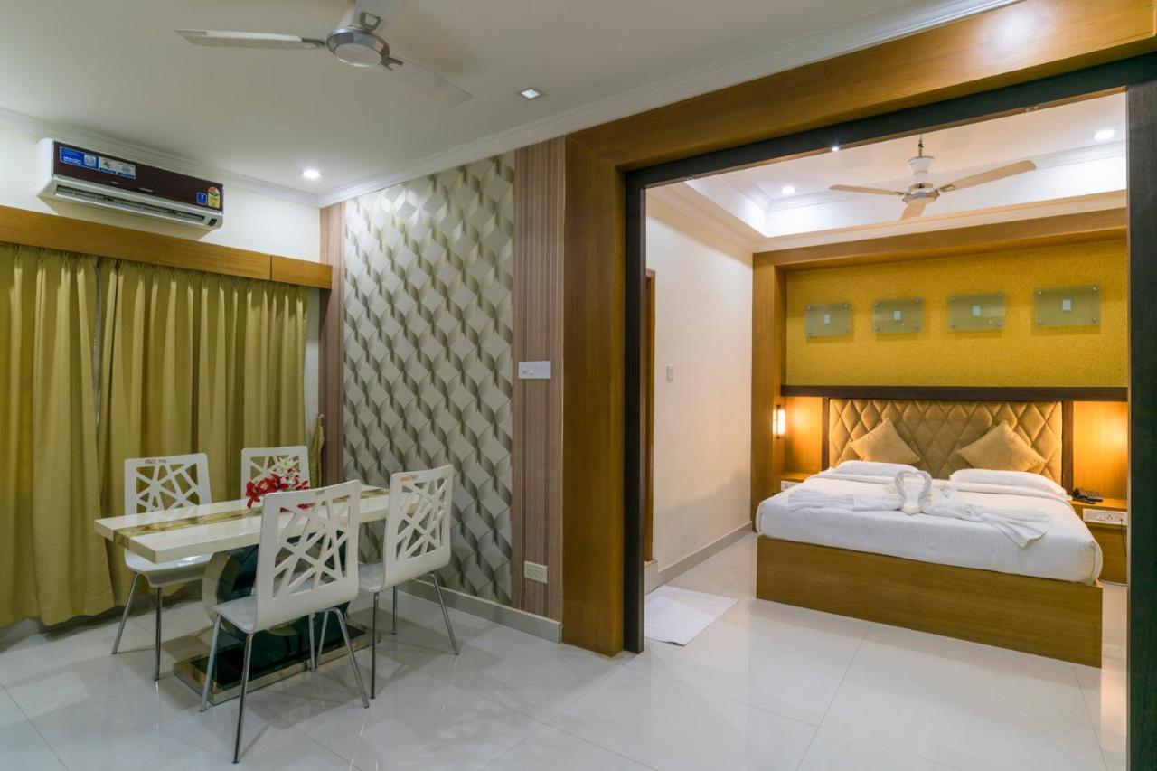Готель Sree Gokulam Residency Thrissur Екстер'єр фото